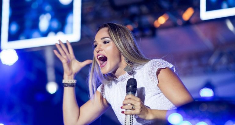 cantora_baiana_Izy