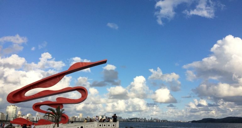 monumento-tomie-otake